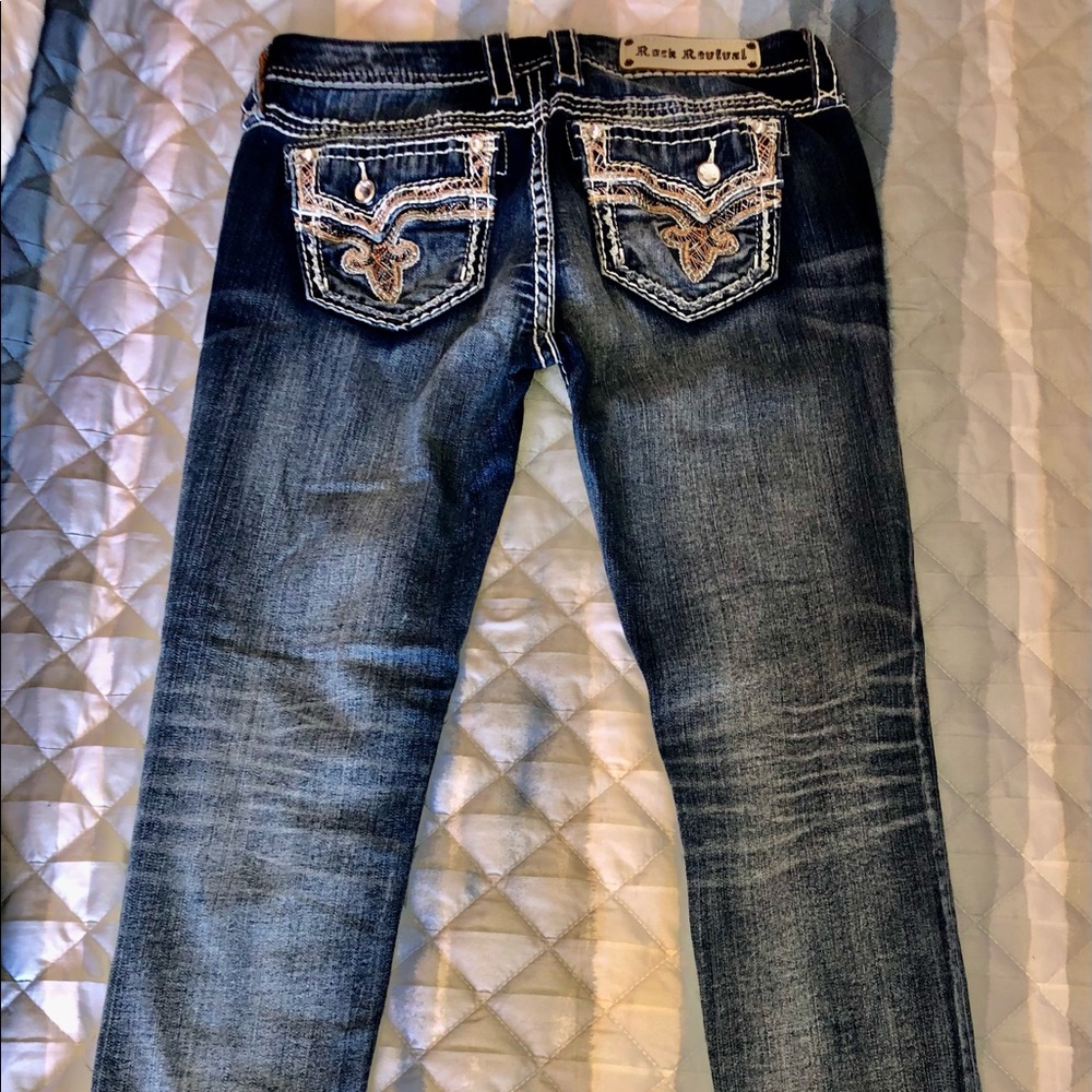 Rock Revival/Betty Mid-rise EZSkinny Stretch Jeans